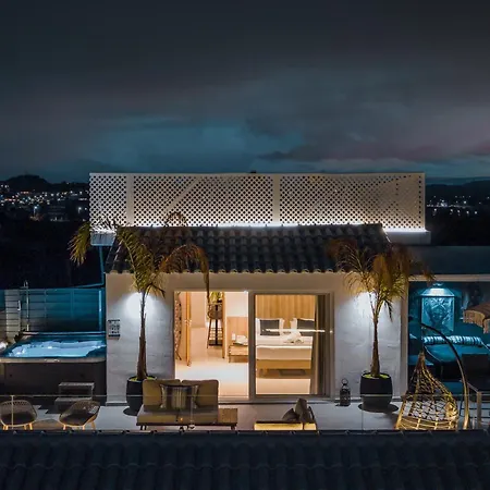 Jns Premium Roof Jacuzzi Apartment *