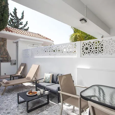 Jns Premium Roof Jacuzzi Apartment *