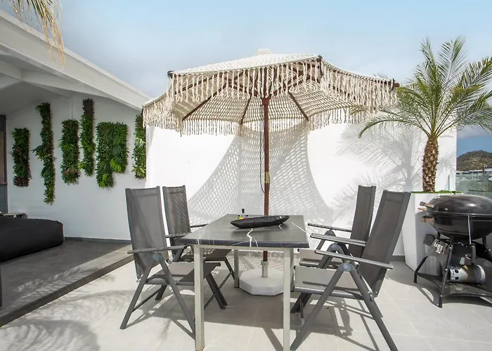 Jns Premium * Faliráki